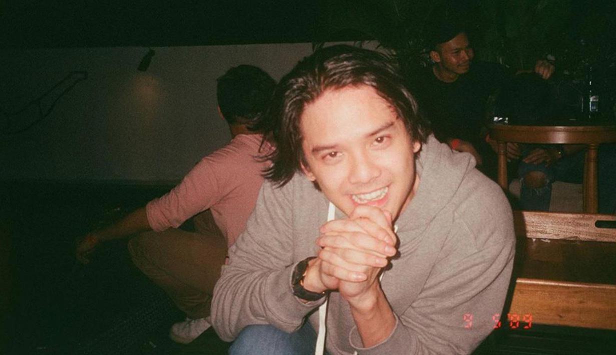 Aktor kelahiran 1993 ini sukses memerankan karakter Jojo dalam film Bebas sebagai pria kemayu dan mendapat komentar positif dari para penonton. (Liputan6.com/IG/@baskaramahendra)