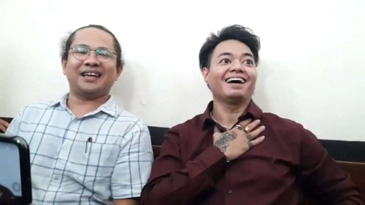 Reza Arap bersama pengacaranya