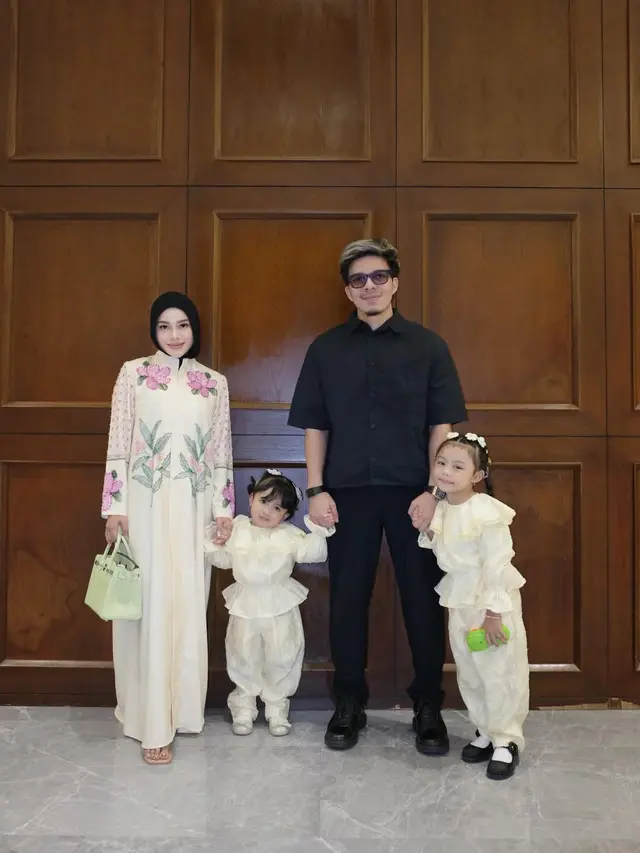 Kompak Nuansa Modest, Gaya Aurel Hermansyah Hingga Ashanty Hadiri Perayaan  Ultah Kris Dayanti ke-51 Tahun