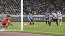Gol kemenangan PSG dicetak oleh Lionel Messi dan Arnaud Kalimuendo. (AP/Eugene Hoshiko)