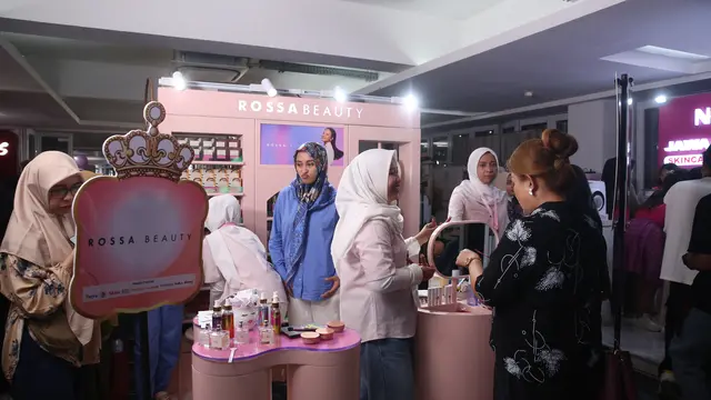 Keseruan Queen Market yang Menarik Perhatian Pageant Lovers, Harganya di Bawah Pasar