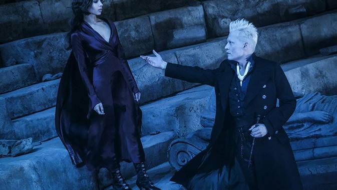 Fantastic Beasts: The Crimes of Grindelwald (Warner Bros)