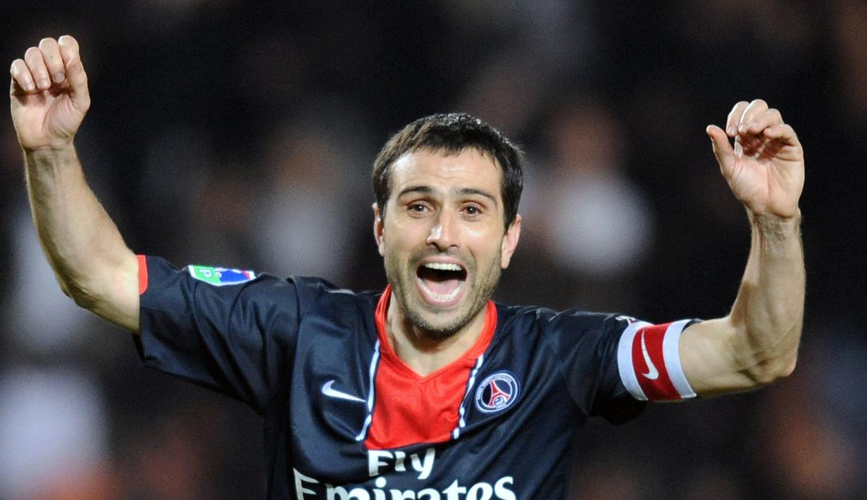 Pauleta. Striker asal Portugal ini telah memperkuat Bordeaux selama 3 musim, mulai 2000/2001 hingga 2002/2003 dan PSG selama 5 musim, 2003/2004 hingga 2007/2008. Total bermain dalam 341 penampilan di semua ajang dengan mencetak 200 gol. (AFP/Patrick Hertzog)