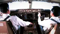Kisah Pilot Merpati Jualan Makanan di Sekolah Cucu