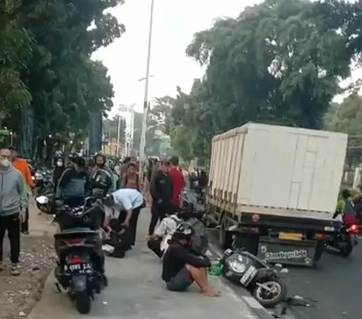 Direktorat Lalu Lintas Polda Metro Jaya berencana menambah kamera ETLE di lokasi rawan pelanggaran lawan arus. Hal ini kejadian kecelakaan di Jalan Raya Lenteng Agung, Jagakarsa Jakarta Selatan.&nbsp;