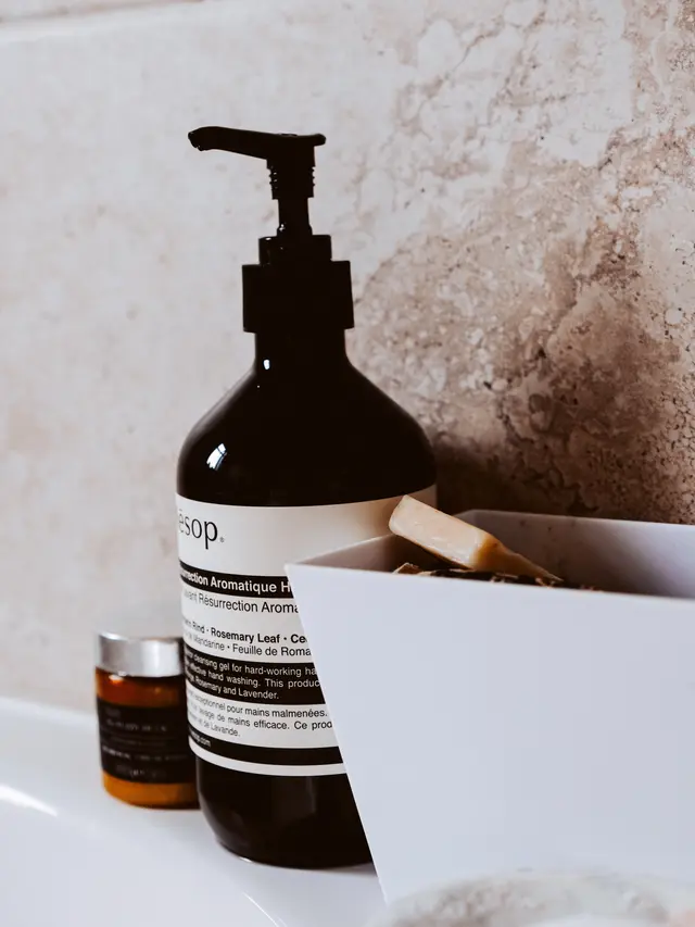 Contoh ilustrasi sabun cuci piring