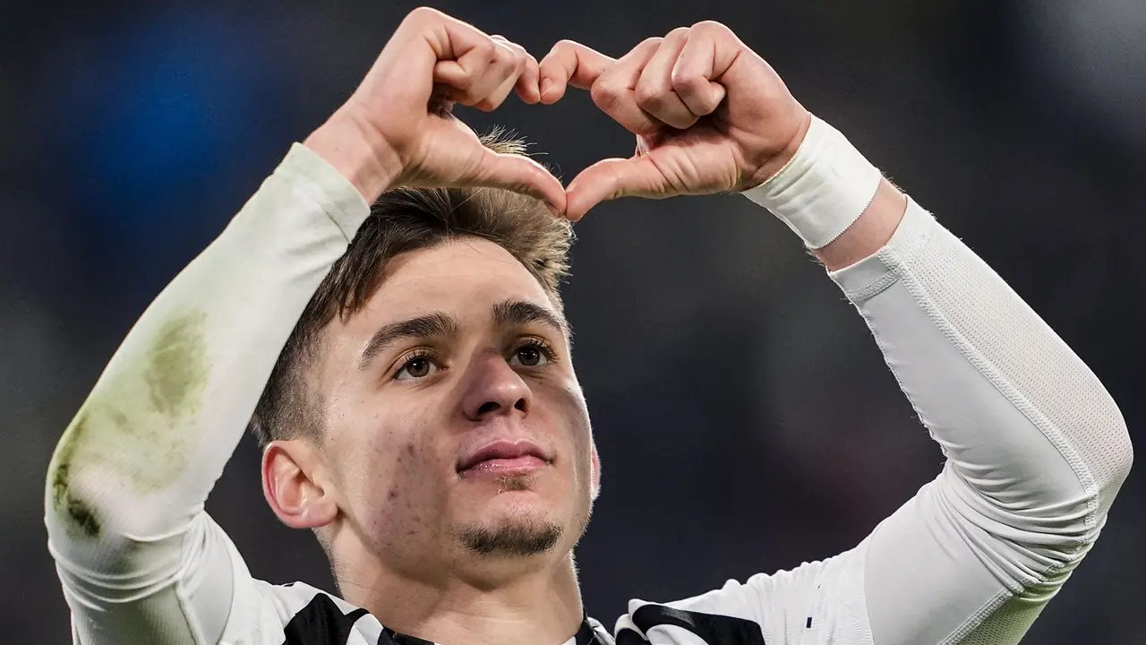Foto: Juventus Pesta Gol ke Gawang Cagliari, Bianconeri Melaju ke Perempat Final Coppa Italia