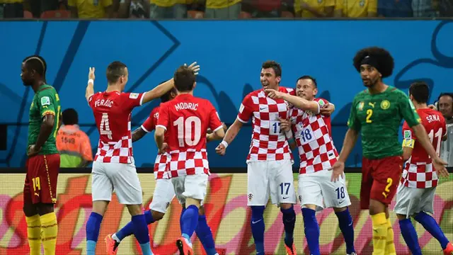 Dua Kali Kalah, Spanyol - Kamerun - Australia Pulang Lebih Awal