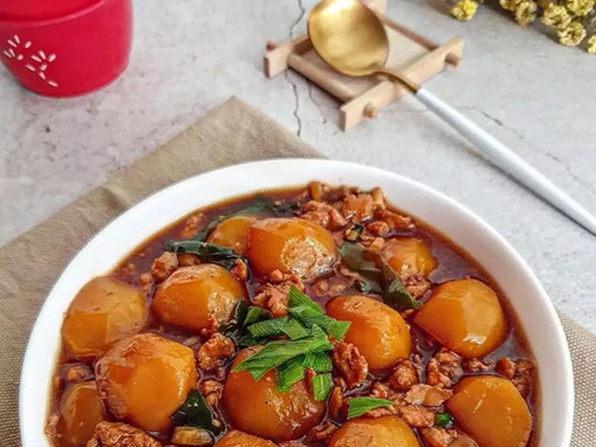 1. Kentang Kuah Kecap<br>