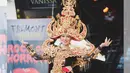 Selain membawa mahkota Miss Grand International 2016, Ariska Putri Pertiwi dari Indonesia memenangkan Best National Costume. Busana nasional yang dibawakan oleh Ika, panggilan Ariska, bertemakan Royal Sigokh. (facebook.com/MISSGRANDINTERNATIONAL)