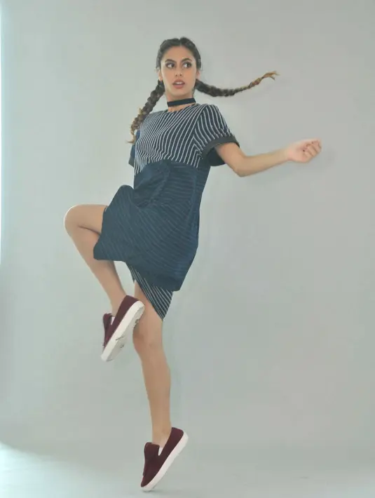 Luna mengapresiasi Valerie dalam berbisnis. Usia yang masih muda sudah bisa menunjukkan bakatnya sebagai enterpreneur. (Nurwahyunan/Bintang.com)