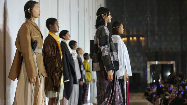 [Fimela] Headway by Tangan JFW 2020