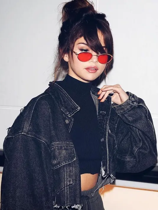 "Selena miliki beberapa kriteria untuk cowok yang akan menjadi pacarnya di masa depan," ujar sumber. (instagram/selenagomez)