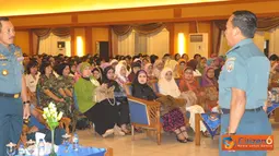 Citizen6, Surabaya: Sedikitnya 1500 prajurit, PNS dan Jalasenaestri Kobangdikal memperingati Isro’ Mi’roj Nabi Muhammad SAW, di Gedung Moeljadi Kesatrian Bumimoro, Kobangdikal, Surabaya, Rabu (27/6) Pagi. (Pengirim: Kobangdikal).