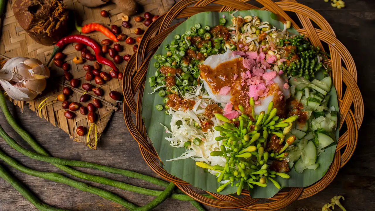 Resep Mudah Karedok Khas Sunda