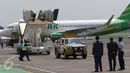 Eskalator khusus disiapkan menyambut kedatangan Raja Arab Saudi, Salman bin Abdulaziz al-Saud di appron Bandara Halim Perdana Kusuma, Jakarta, Rabu (1/3). Eskalator milik Raja Salman itu sudah tiba sejak 22 Februari 2017. (Liputan6.com/Fery Pradolo)