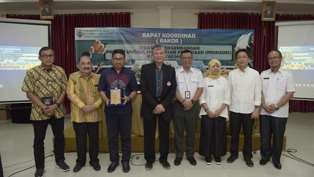 Kemendes Dorong Pemda Kembangkan Produk Unggulan lewat BUMDes