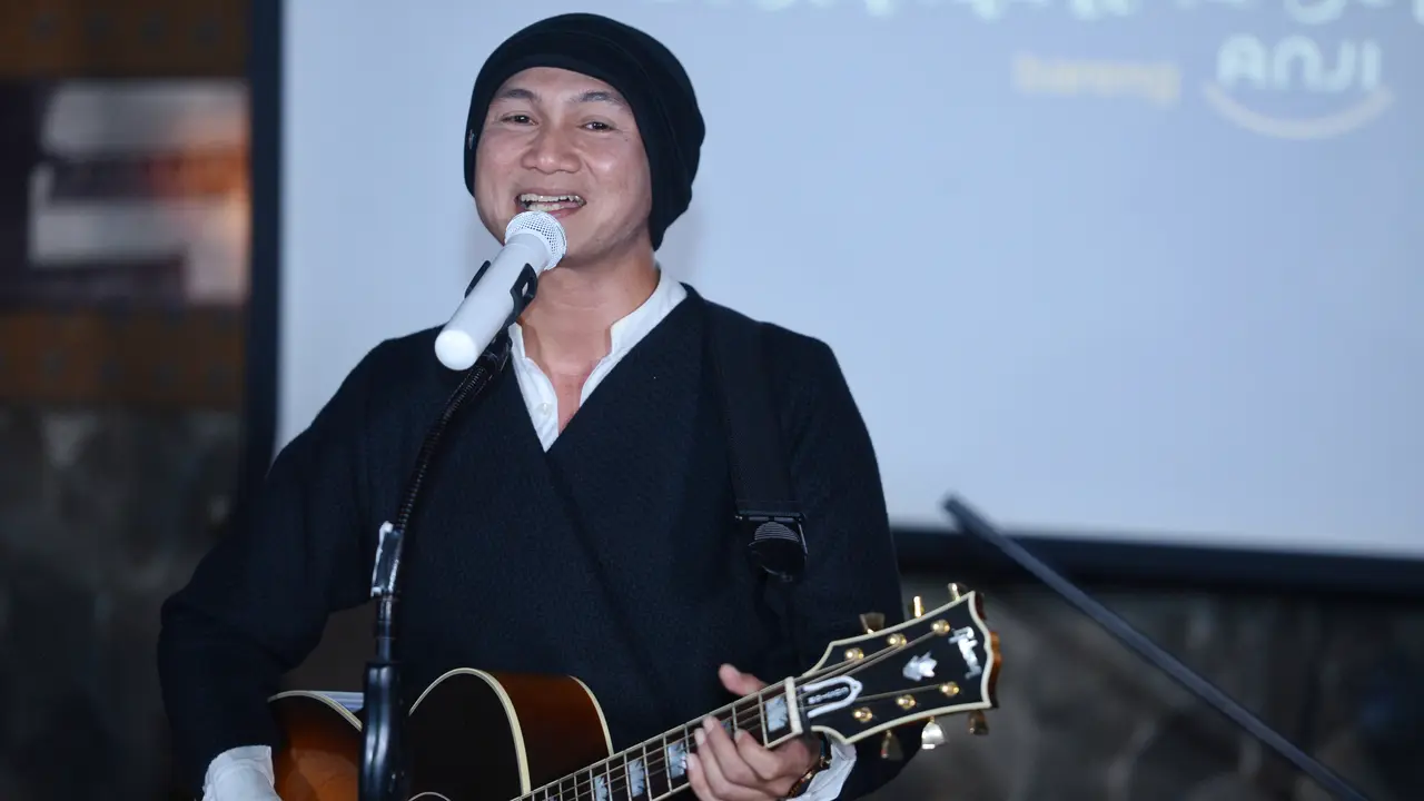 [Bintang] Meski Suara Serak, Anji Semangat Cover Single Baru Govinda