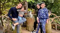 7 Momen Liburan Fairuz A Rafiq dan Sonny Septian Ke Bogor, Naik Unta Bareng Anak