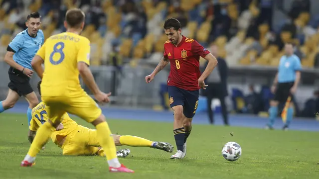 FOTO: Ukraina Taklukkan Spanyol di Olimpiyskiy Stadium