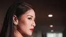 Ia memperlihatkan bahwa kecantikan bukanlah tentang mengikuti tren, melainkan tentang bagaimana kita bisa merasa percaya diri dan nyaman dengan diri kita sendiri.  [@therealdisastr].