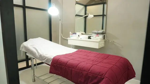 Salon Hub