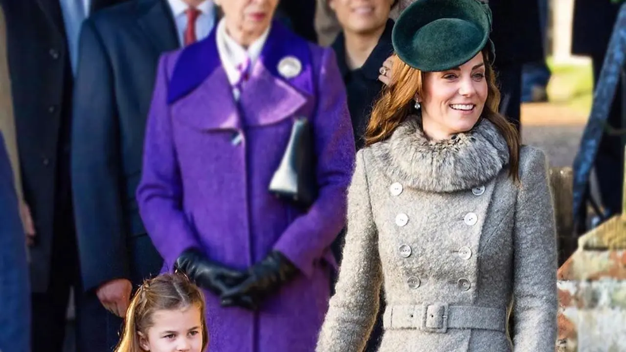 Kate Middleton Menyesal Kenakan Pakaian Natalnya, Kenapa?