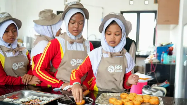 BRI Peduli Ajak Siswa SD di Garut Belajar Karakter lewat Agroedukasi, Peringati Hari Anak Nasional