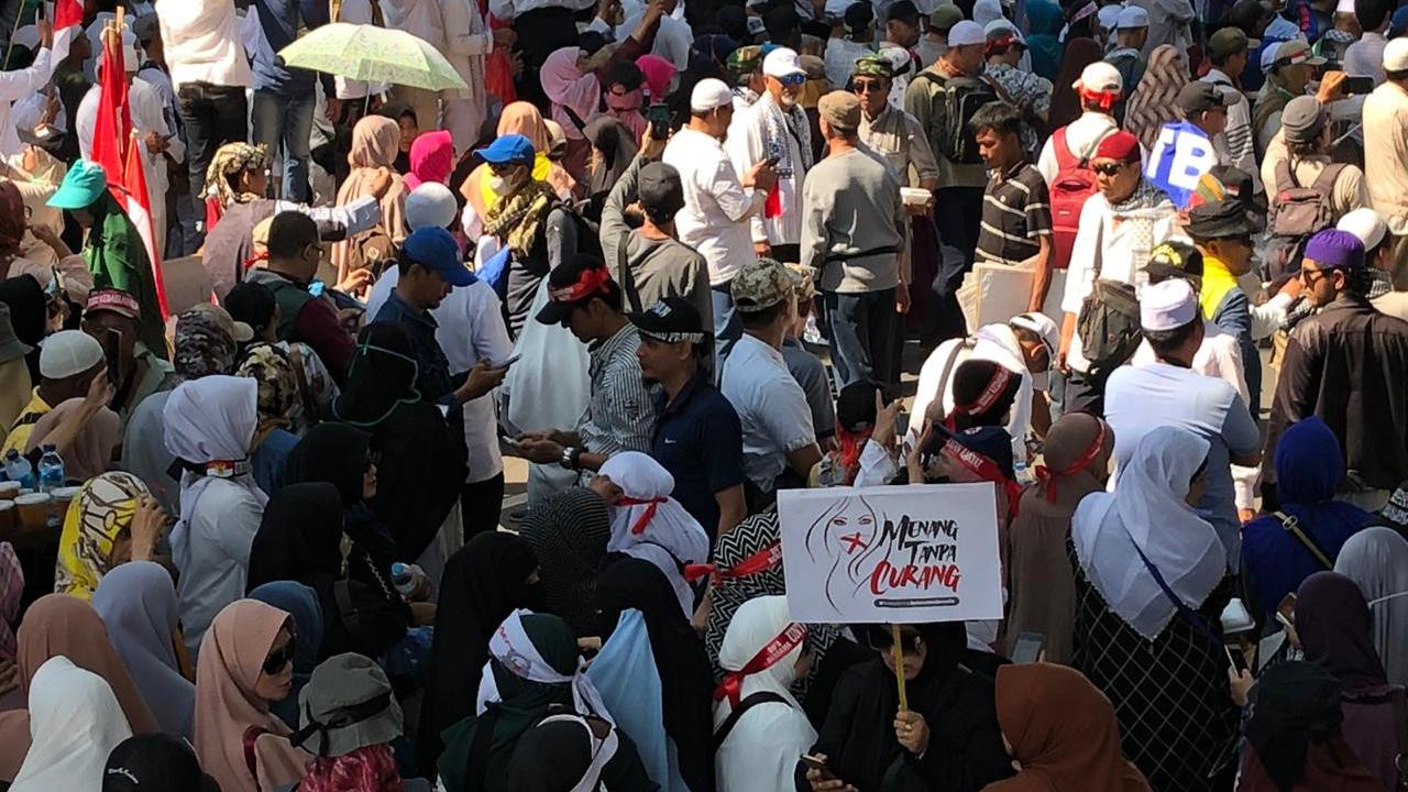 Demonstran sidang MK