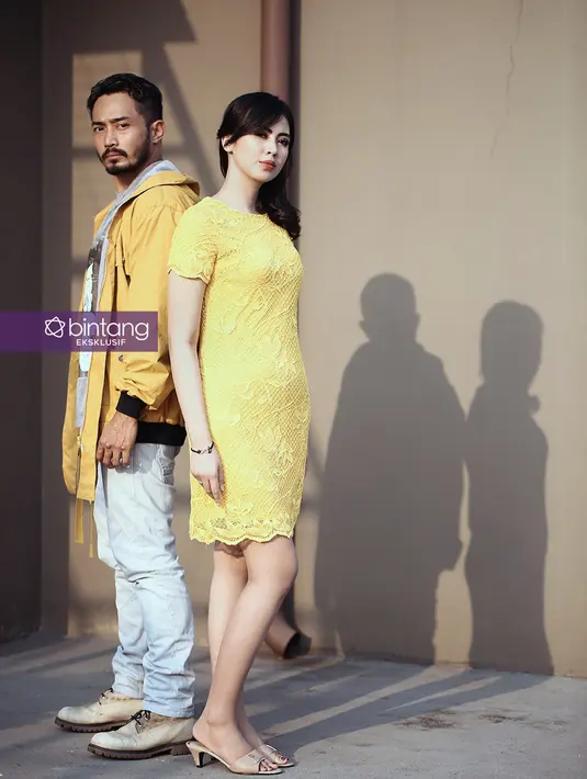 "Haru biru banget karena akhirnya keinginan dari hati yang terdalam untuk berkumpul, memiliki keluarga kecil yang utuh bisa kembali terwujud. Karena saya juga sempat berpikir, apa iya sampai di sini (cerai)." ujar Arfita. (Febio Hernanto/Bintang.com)