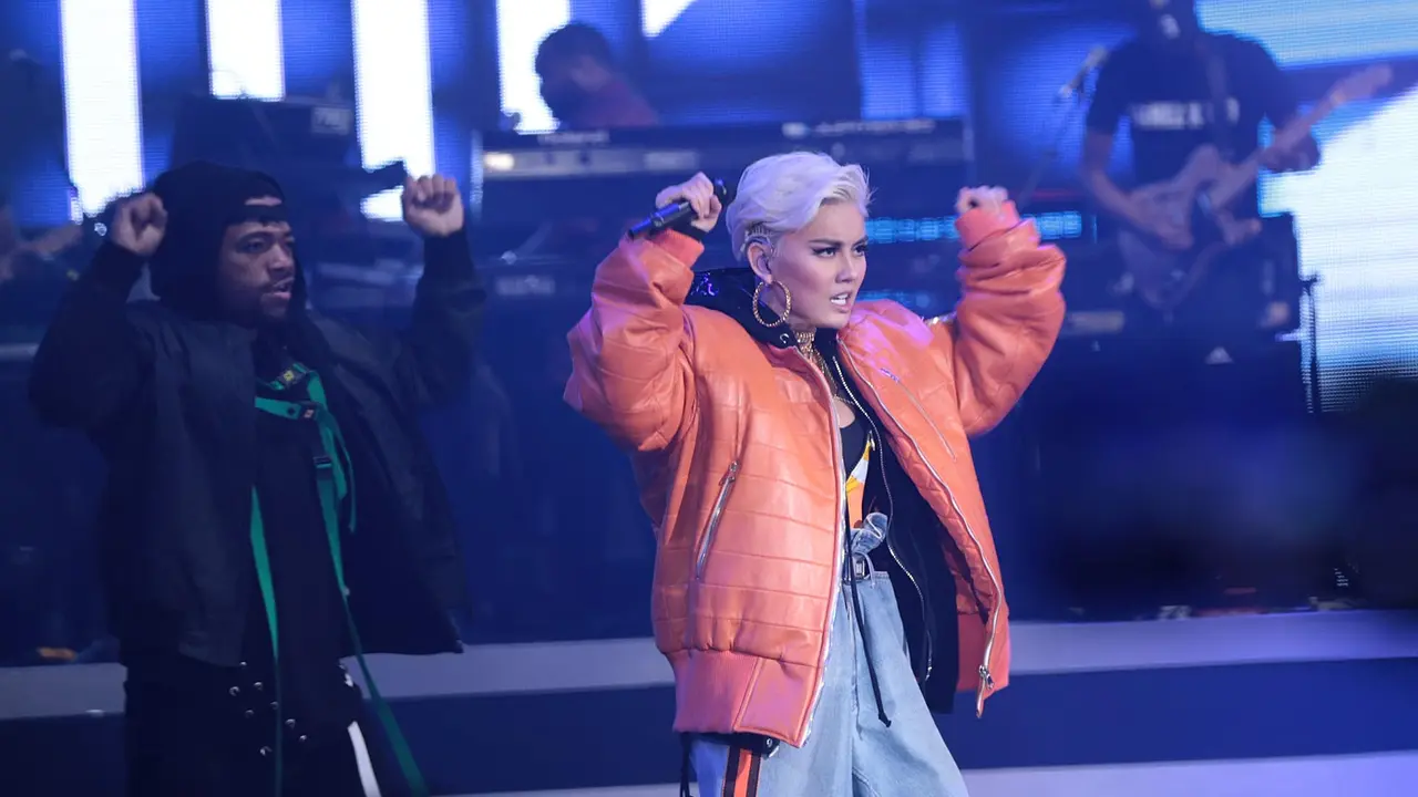 [Bintang] Kata Agnez Mo tentang Makna Single Long As I Get Paid