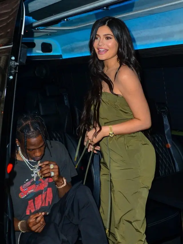 [Bintang] Kylie Jenner