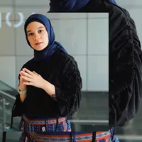 Baru melahirkan, throwback gaya seleb berhijab ini. (Sumber foto: tantrinamirah/instagram)