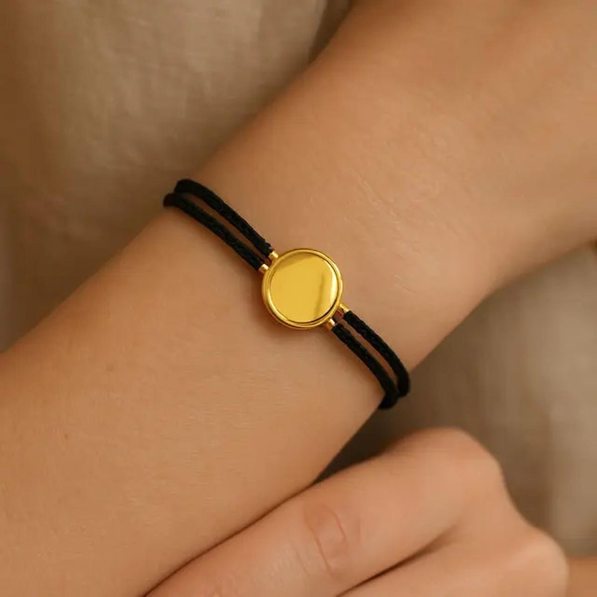 7 Model Gelang Emas Tali Hitam Terbaru, Aksesoris Kasual yang Stylish untuk Hangout