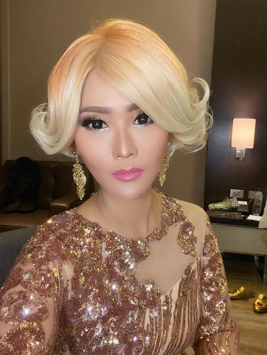 FOTO: Gaya Rambut Inul Daratista, Nyentrik Curi Perhatian