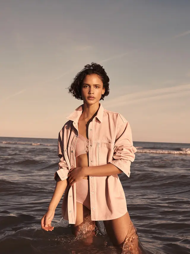 Menilik Koleksi Denim Ramah Lingkungan yang Menghemat 30 Juta Liter Air