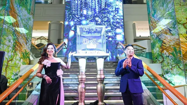 Mahkota Miss Universe Indonesia