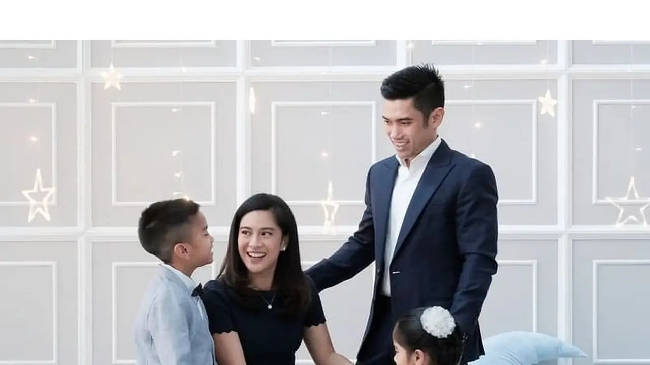 Didiagnosis Autisme, Ini 6 Momen Kebersamaan Dian Sastrowardoyo Bersama Anak