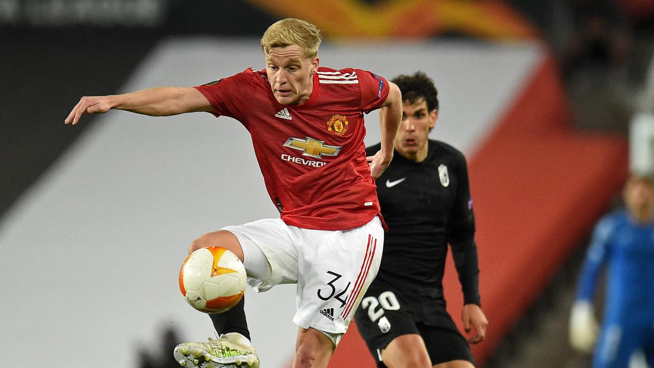 FOTO: 5 Alumnus Ajax Amsterdam yang Bermain di Liga Inggris Musim Ini, termasuk Hakim Ziyech - Donny van de Beek