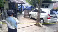Mobil milik pengusaha di Semarang, Jawa Tengah, yang ditembaki orang tak dikenal. (Liputan6.com/Edhie Prayitno Ige)