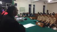 Sidang putusan kasus pembunuhan sejoli di Cirebon (Liputan6.com / Panji Prayitno)