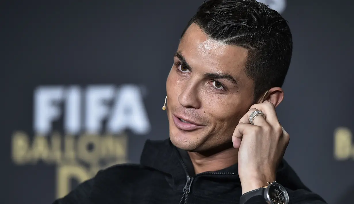 Sementara itu Cristiano Ronaldo telah dikaitkan dengan sejumlah wanita semenjak hubungan asmara selama lima tahunnya dengan Irina Shayk berakhir pada tahun 2015. (AFP/Bintang.com) Sumber: tv3.ie