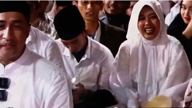 Soimah dan Irfan Hakim di pengajian Gus Iqdam (SS: YouTube El Leyla Official)