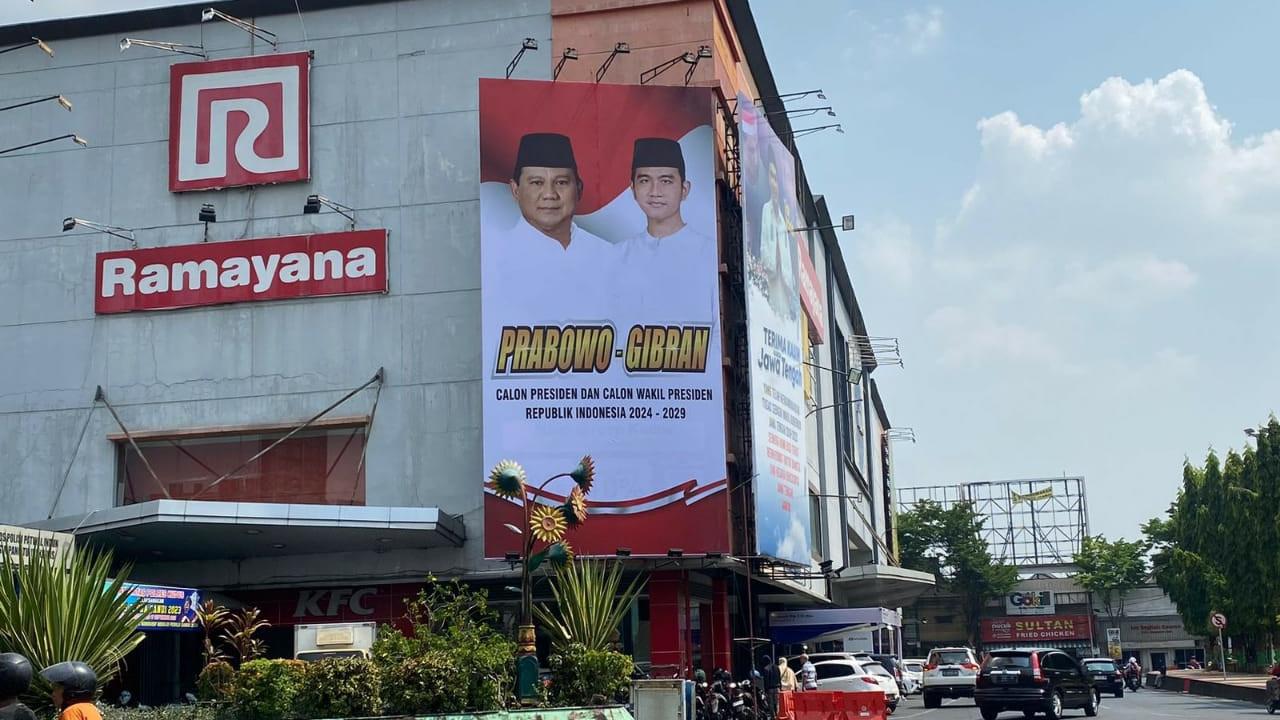 Baliho Prabowo-Gibran