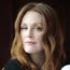 Julianne Moore adalah seorang aktris berkebangsaan Amerika-Inggris