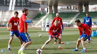 Gerard Deulofeu berlatih bersama rekan-rekannya di tim nasional Spanyol. (doc. RFEF)