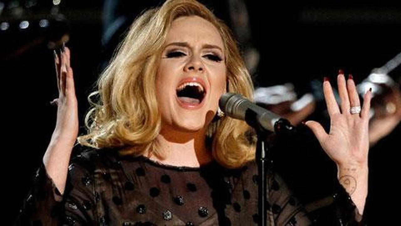 Adele panen 12 piala di Billboard Awards 2012