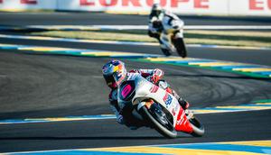 Veda Ega Pratama mengakui perjalanannya di Moto3 Prancis 2026 tak sepenuhnya mulus dan ada kendala. (Dok. Honda Team Asia)