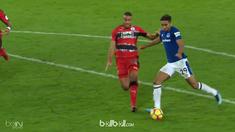 Berita video highlights Premier League 2017-2018 antara Everton melawan Huddersfield dengan skor 2-0. This video presented by BallBall.