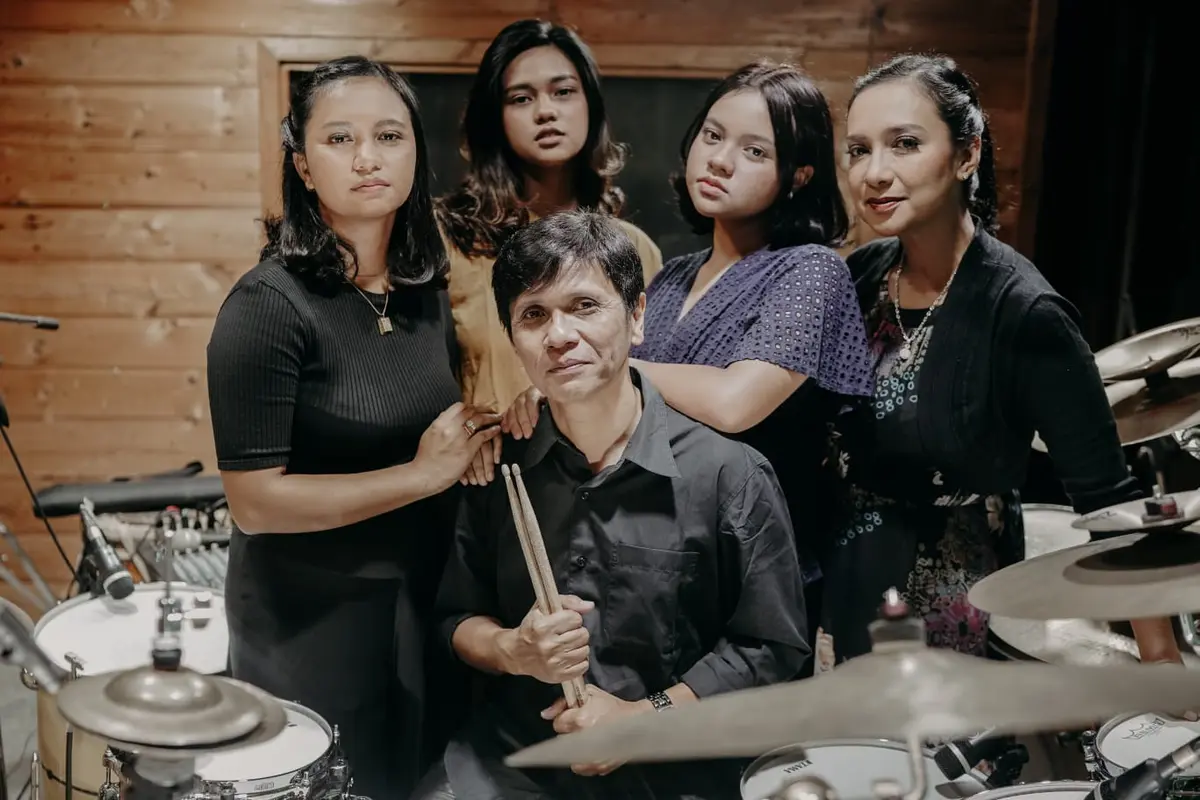 Shahnaz Haque dan Gilang Ramadhan. (Dok. IST)